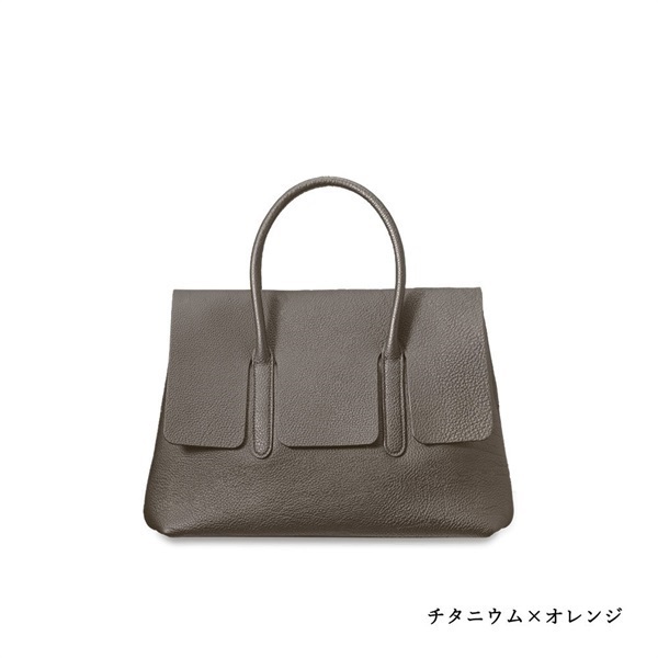 MAISON TAKUYA(メゾンタクヤ)Flap Brief Bag＜リゾートトラストセレクション＞(チタニウム×オレンジ)