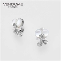 VENDOME BOUTIQUE胡蝶蘭 イヤリング「VBME3671  MP」＜リゾートトラストセレクション＞