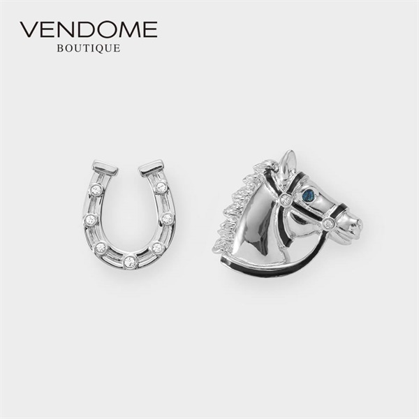 VENDOME BOUTIQUEホースシュー& 馬 ブローチ2点セット「VBMV5670 UT