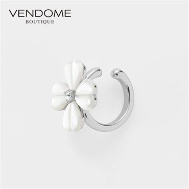 VENDOME BOUTIQUEシェルクローバー イヤーカフ「VBSE6229H MP」＜リゾートトラストセレクション＞