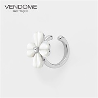 VENDOME BOUTIQUEシェルクローバー イヤーカフ「VBSE6229H MP」＜リゾートトラストセレクション＞
