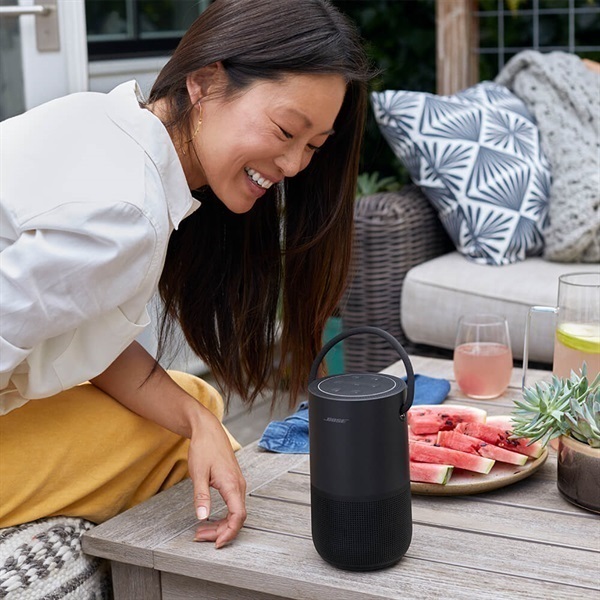 BOSE Portable Smart Speaker (トリプルブラック)「Portable HS  BLK」＜リゾートトラストセレクション＞|電化製品|Resorttrust Online Shop|リゾートトラストオンラインショップ