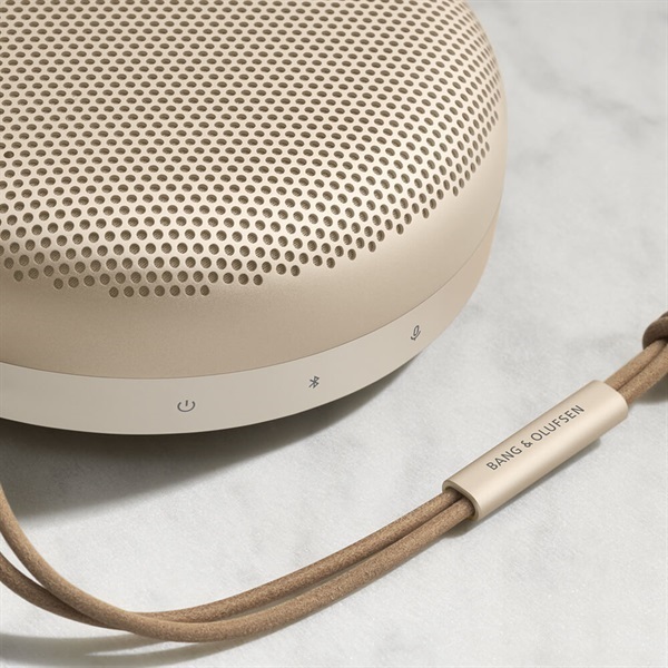 Bang & Olufsen(バング&オルフセン) Beosound A1 2nd Gen (Gold Bang & Olufsen(バング&オルフセン) Beosound A1 2nd Gen (Gold