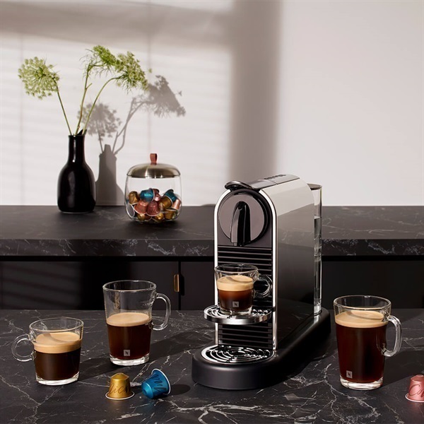 Nespresso(ネスプレッソ)コーヒーメーカー シティズ  プラチナム(チタン)「D140-TI」＜リゾートトラストセレクション＞|キッチン家電|Resorttrust Online  Shop|リゾートトラストオンラインショップ