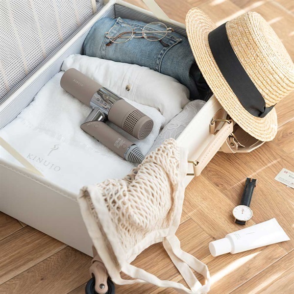 国内正規品 KINUJO 絹女 ヘアドライヤー KH302 モカ KINUJOヘアドライヤー（1250W）モカ KH302の卸・通販 | ビューティガレージ