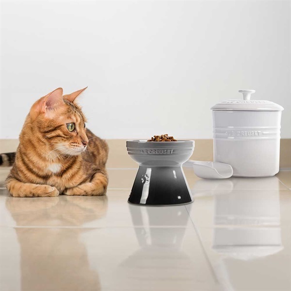 Le Creuset (ル・クルーゼ)ハイスタンド・ペットボール メレンゲ